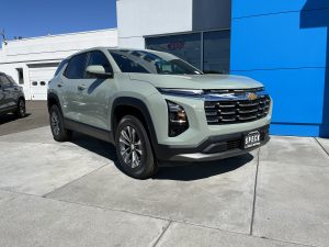 Exterior image of 2026 Equinox in front of the dealershi[