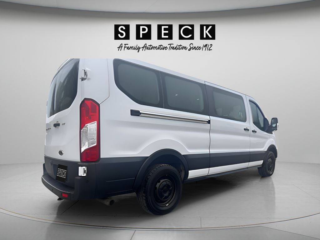 2022 Ford Transit Wagon XLT