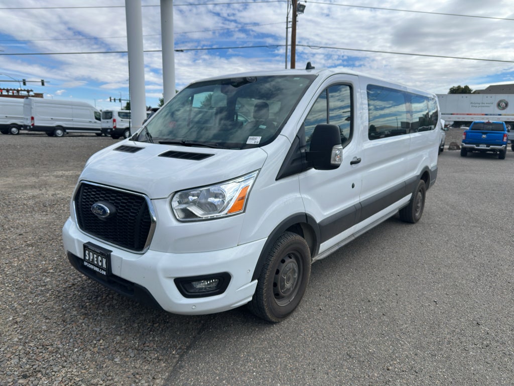 2022 Ford Transit Wagon XLT