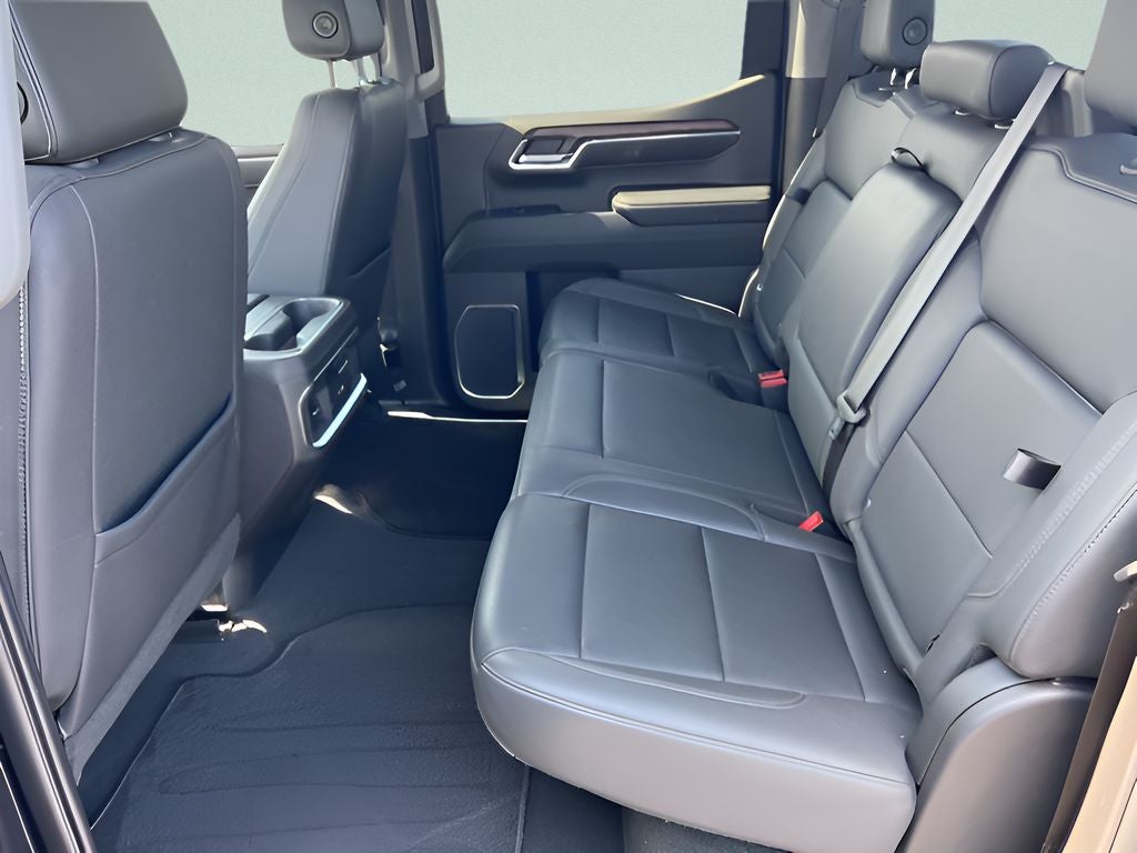 2023 GMC Sierra SLT