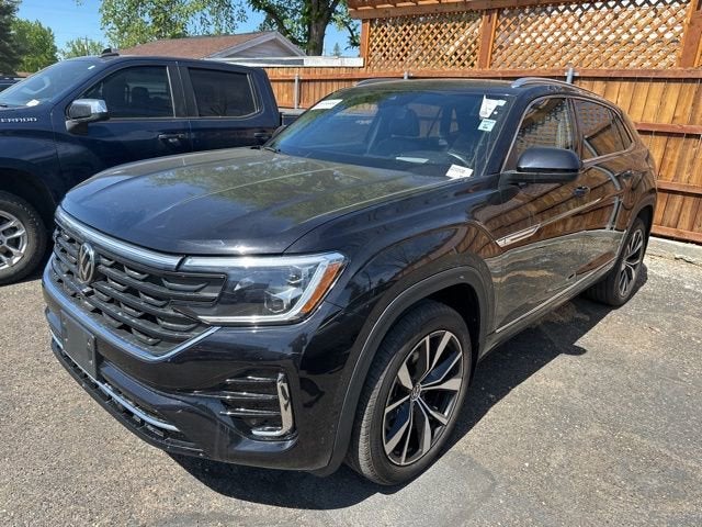 2024 Volkswagen Atlas Cross Sport 2.0T SEL Premium R-Line 4MOTION's photo