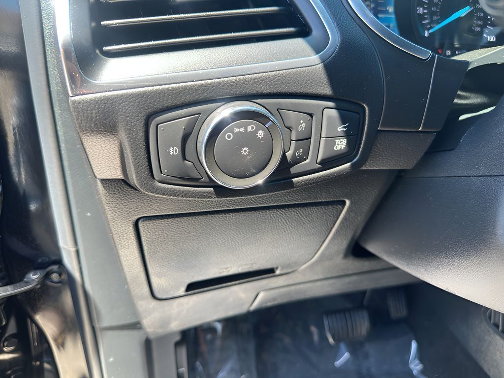 2021 Ford Edge Titanium