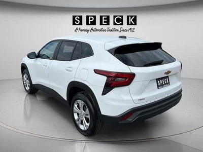 2025 Chevrolet Trax LS
