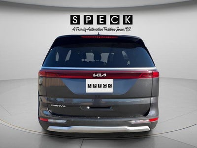 2024 Kia Carnival LX