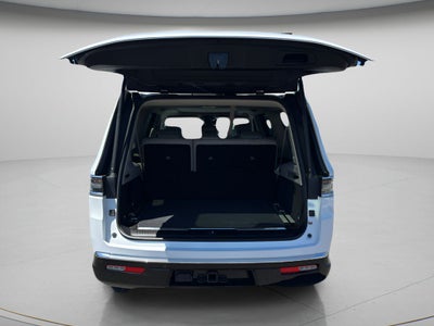2023 Jeep Grand Wagoneer L 4x4