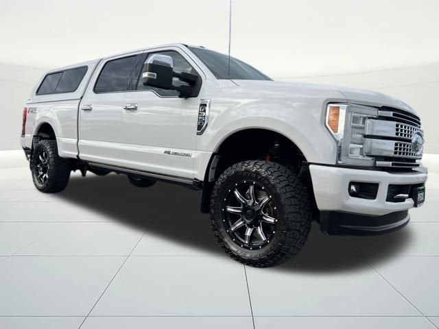 2017 Ford Super Duty F-350 SRW Platinum