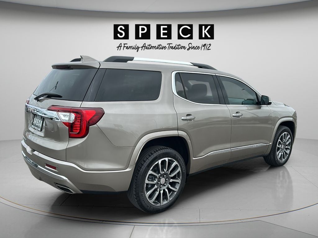 2022 GMC Acadia Denali