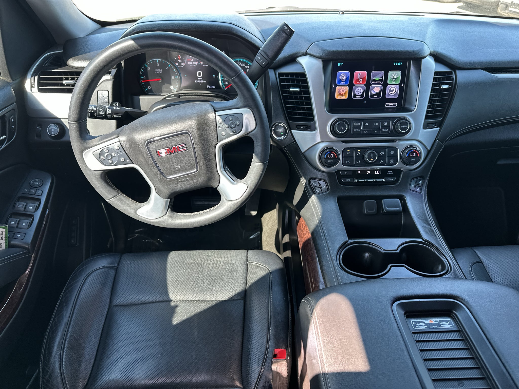 2017 GMC Yukon SLT