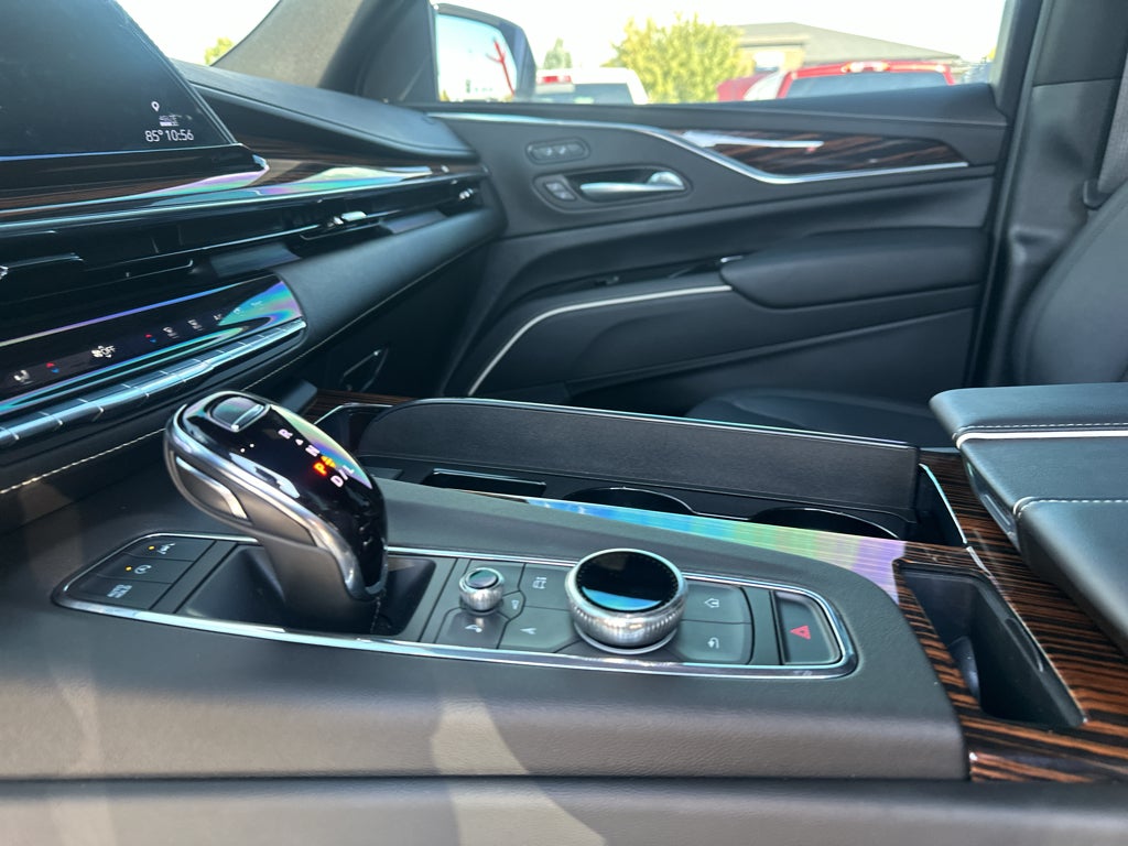 2024 Cadillac Escalade Luxury