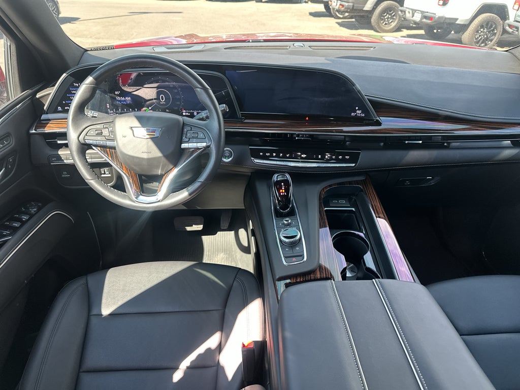 2024 Cadillac Escalade Luxury