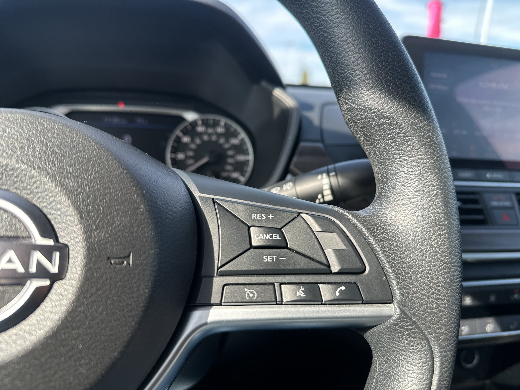 2024 Nissan Altima SV FWD