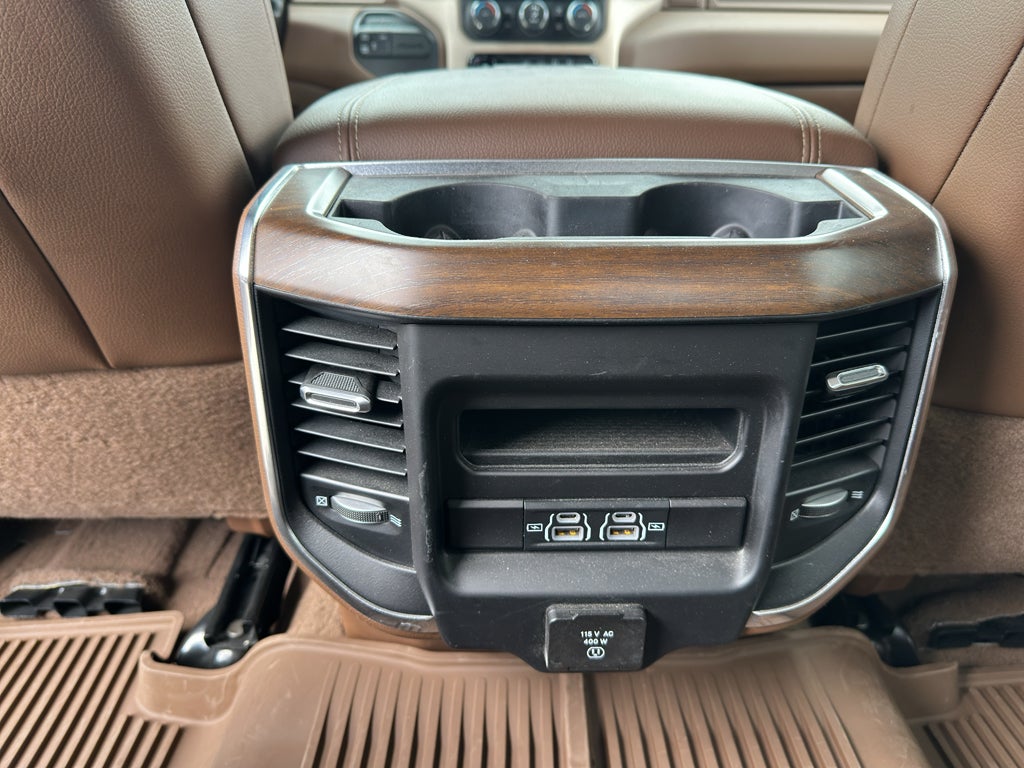 2022 RAM 3500 Laramie Crew Cab 4x4 8' Box