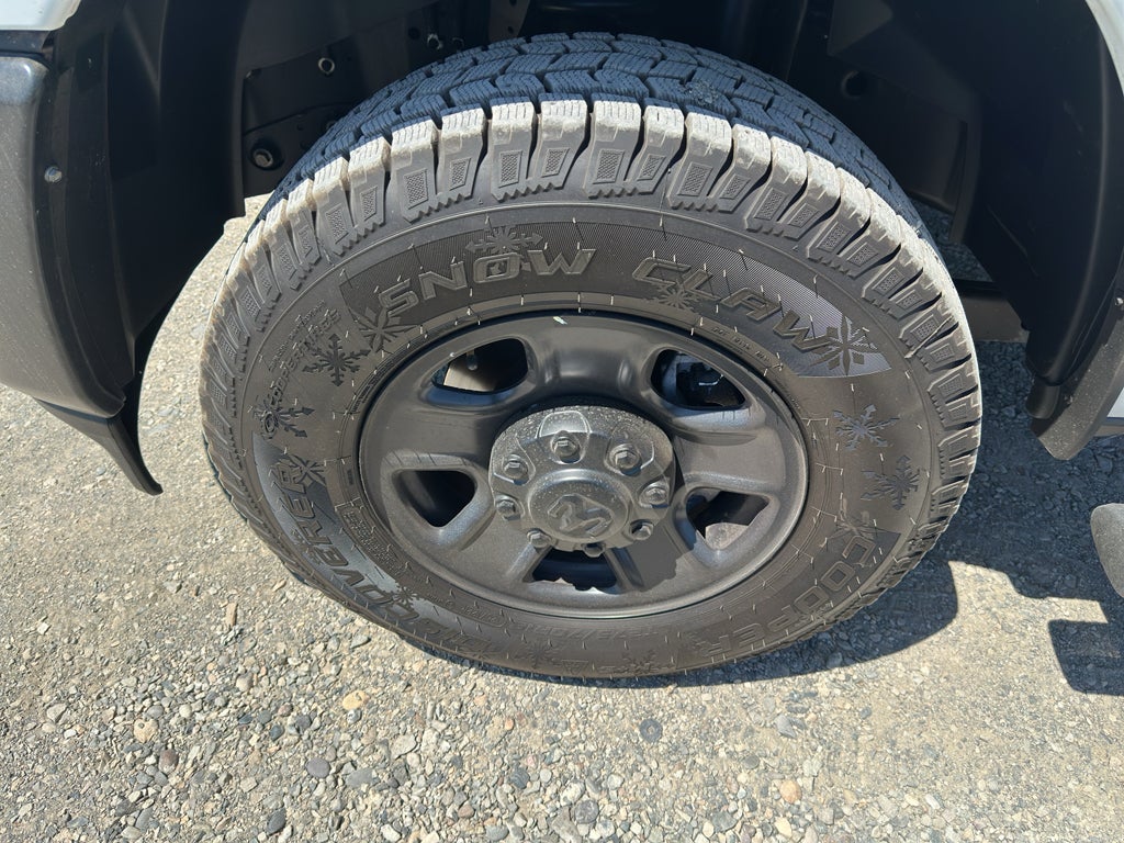 2026 RAM 3500 Chassis Tradesman/Big Horn