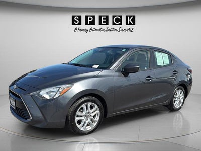 2018 Toyota Yaris iA Manual (Natl)