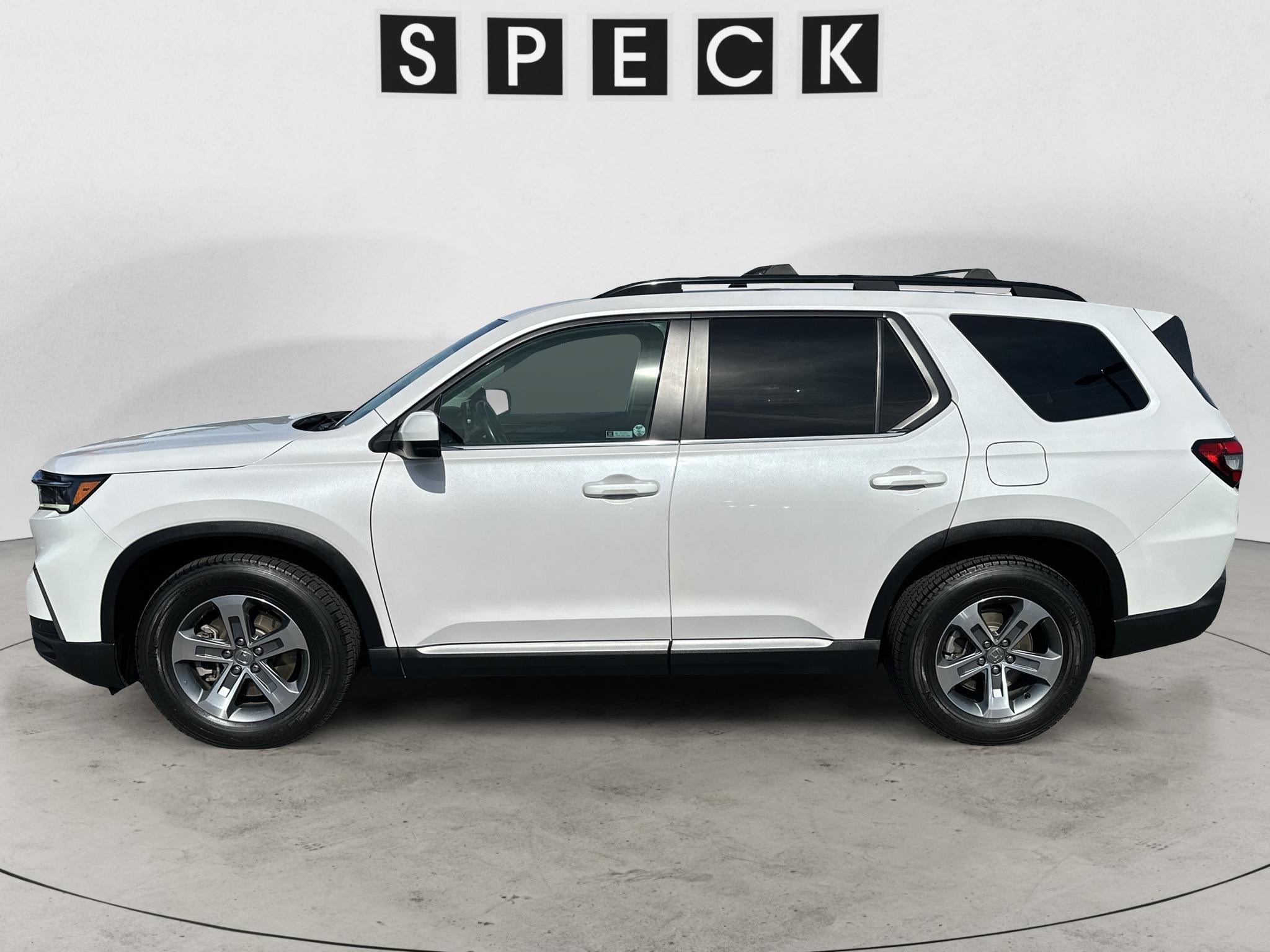 2023 Honda Pilot AWD EX-L 8 Passenger