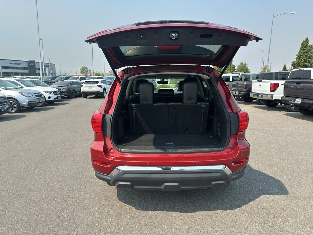2017 Nissan Pathfinder SL