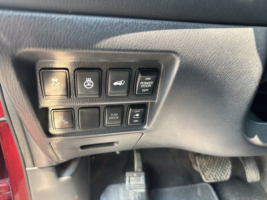 2017 Nissan Pathfinder SL