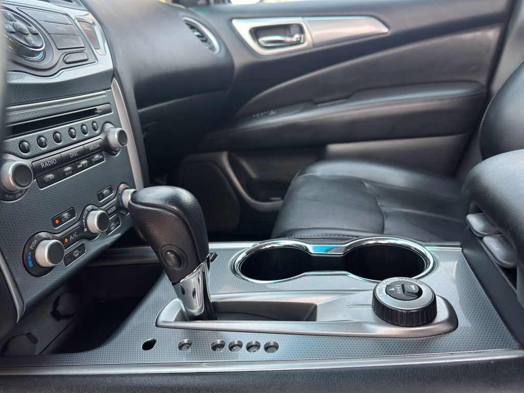 2017 Nissan Pathfinder SL