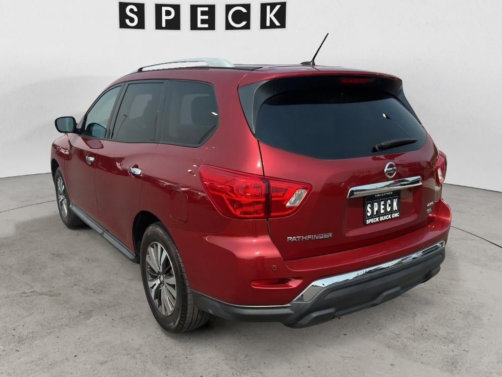 2017 Nissan Pathfinder SL