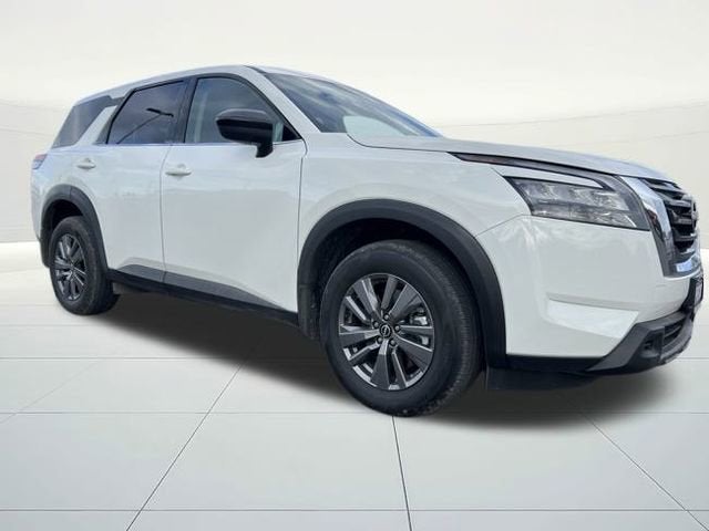 2025 Nissan Pathfinder S