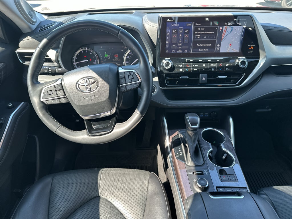 2022 Toyota Highlander Platinum