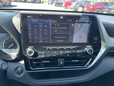2022 Toyota Highlander Platinum