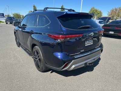 2022 Toyota Highlander Platinum