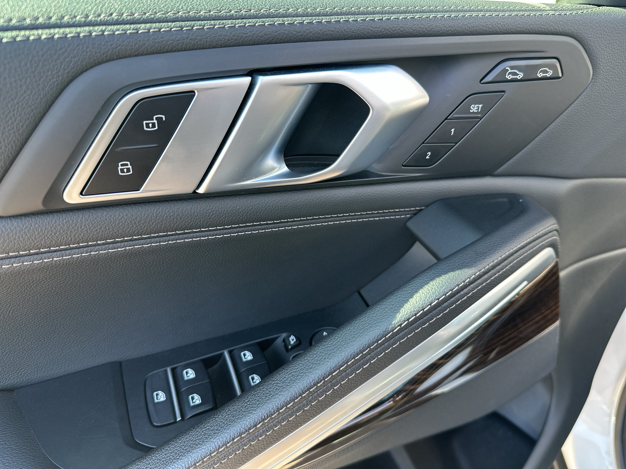 2020 BMW X6 xDrive40i