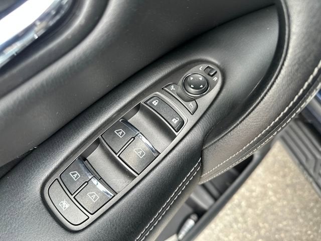 2021 INFINITI QX80 LUXE