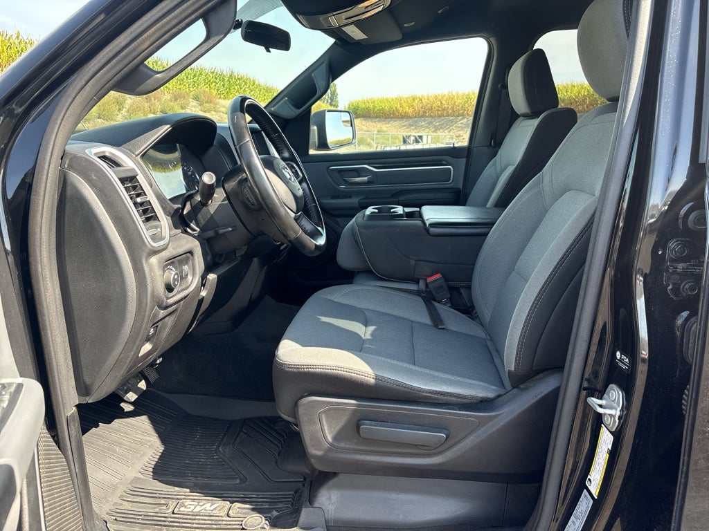2021 RAM 1500 Big Horn Crew Cab 4x4 5'7" Box
