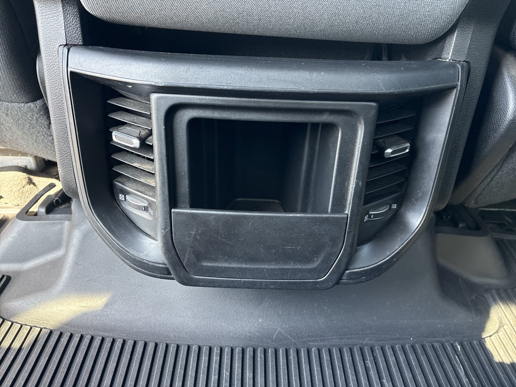 2021 RAM 1500 Big Horn Crew Cab 4x4 5'7" Box