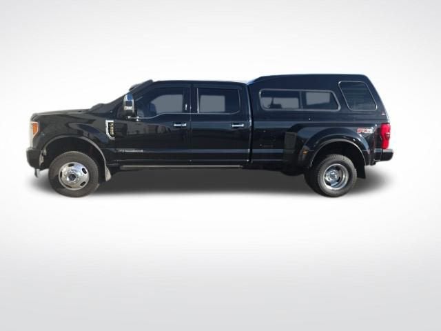 2017 Ford Super Duty F-350 DRW Lariat