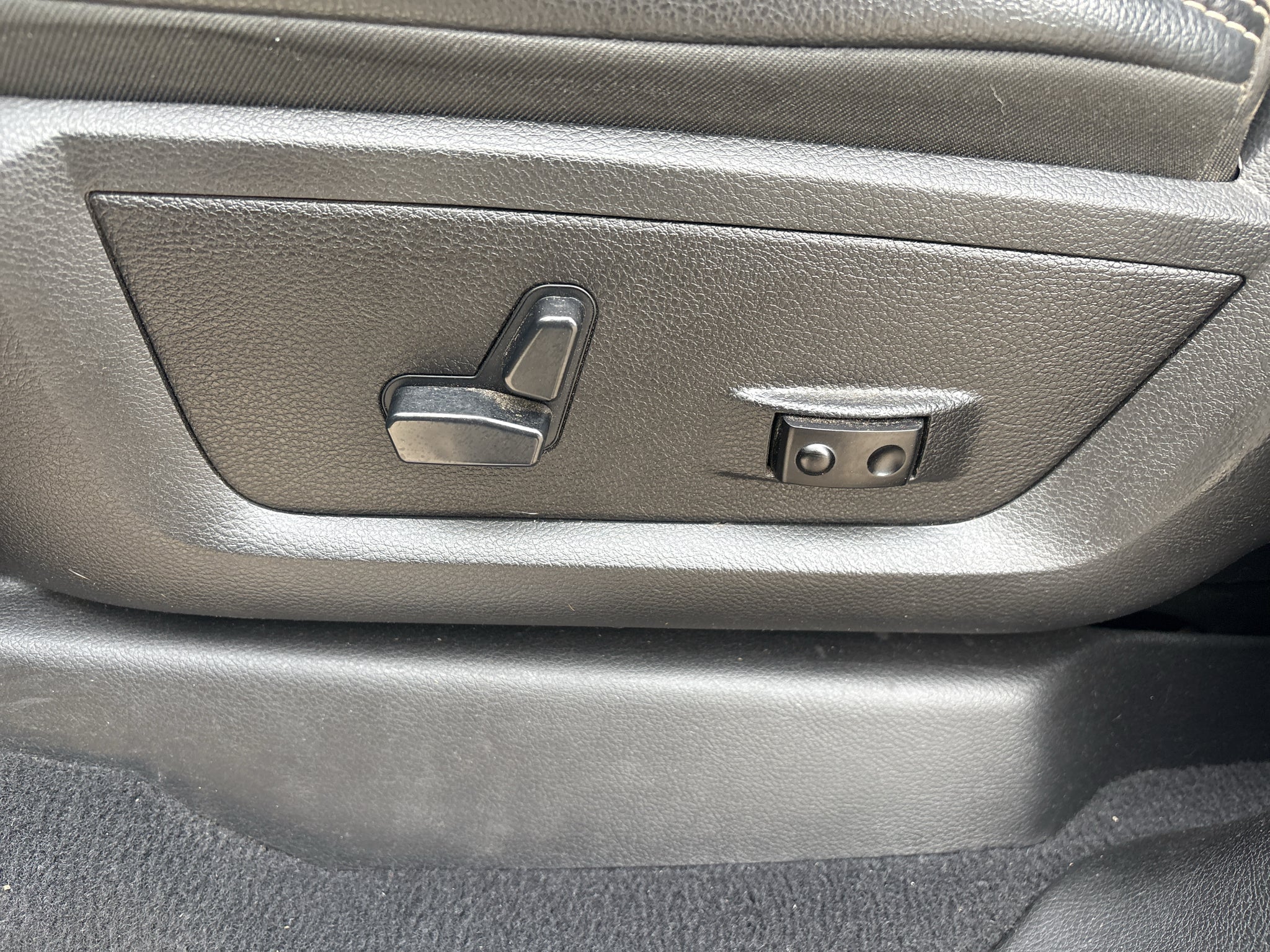 2020 RAM 2500 Laramie Crew Cab 4x4 6'4" Box
