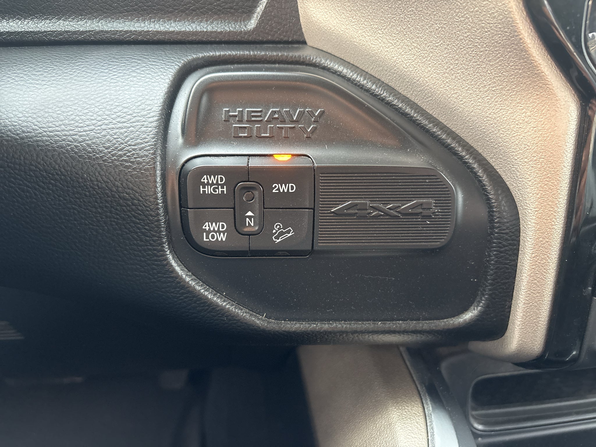 2020 RAM 2500 Laramie Crew Cab 4x4 6'4" Box