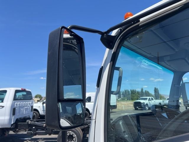 2024 Chevrolet Low Cab Forward 4500 Base