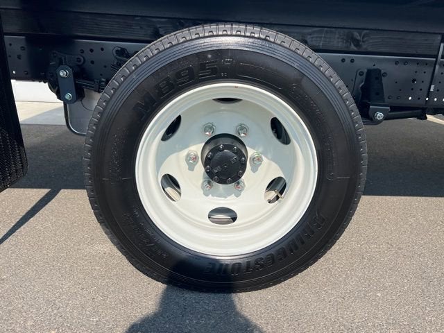 2025 Chevrolet Low Cab Forward 4500 XD 1WT