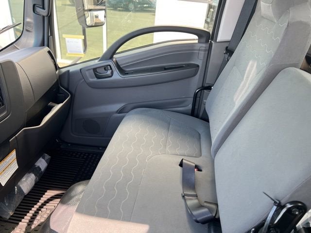 2025 Chevrolet Low Cab Forward 4500 XD 1WT