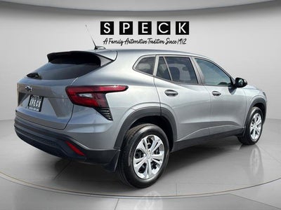 2025 Chevrolet Trax LS