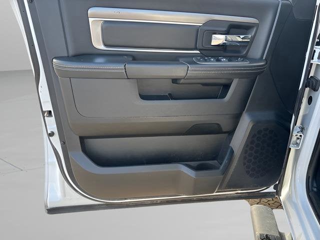 2022 RAM 1500 Classic Warlock Quad Cab 4x4 6'4' Box