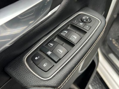 2021 RAM 1500 Laramie Crew Cab 4x4 6'4' Box