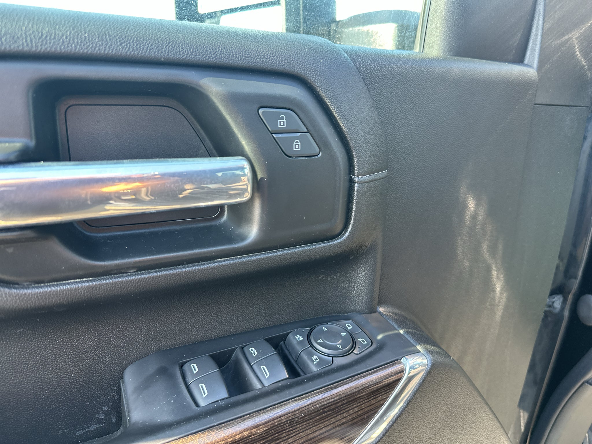 2022 Chevrolet Silverado 3500HD 4WD Crew Cab Standard Bed LT