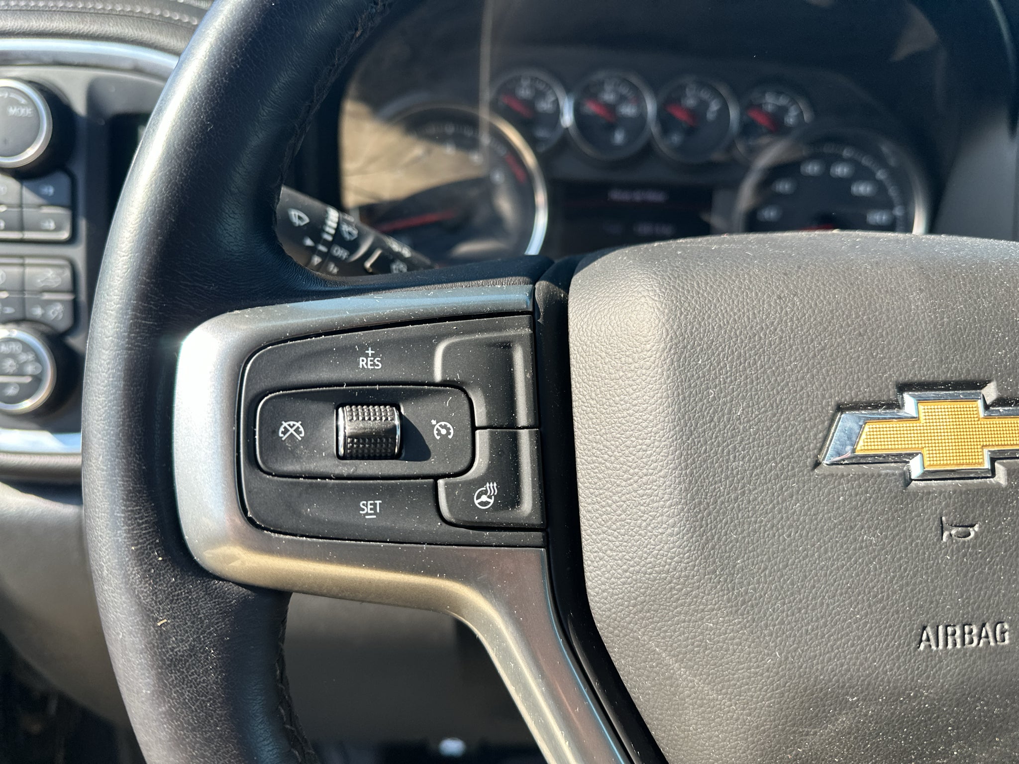 2022 Chevrolet Silverado 3500HD 4WD Crew Cab Standard Bed LT
