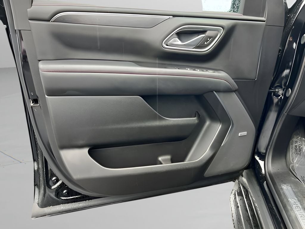 2024 Chevrolet Suburban 4WD RST