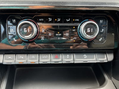 2023 GMC Sierra AT4