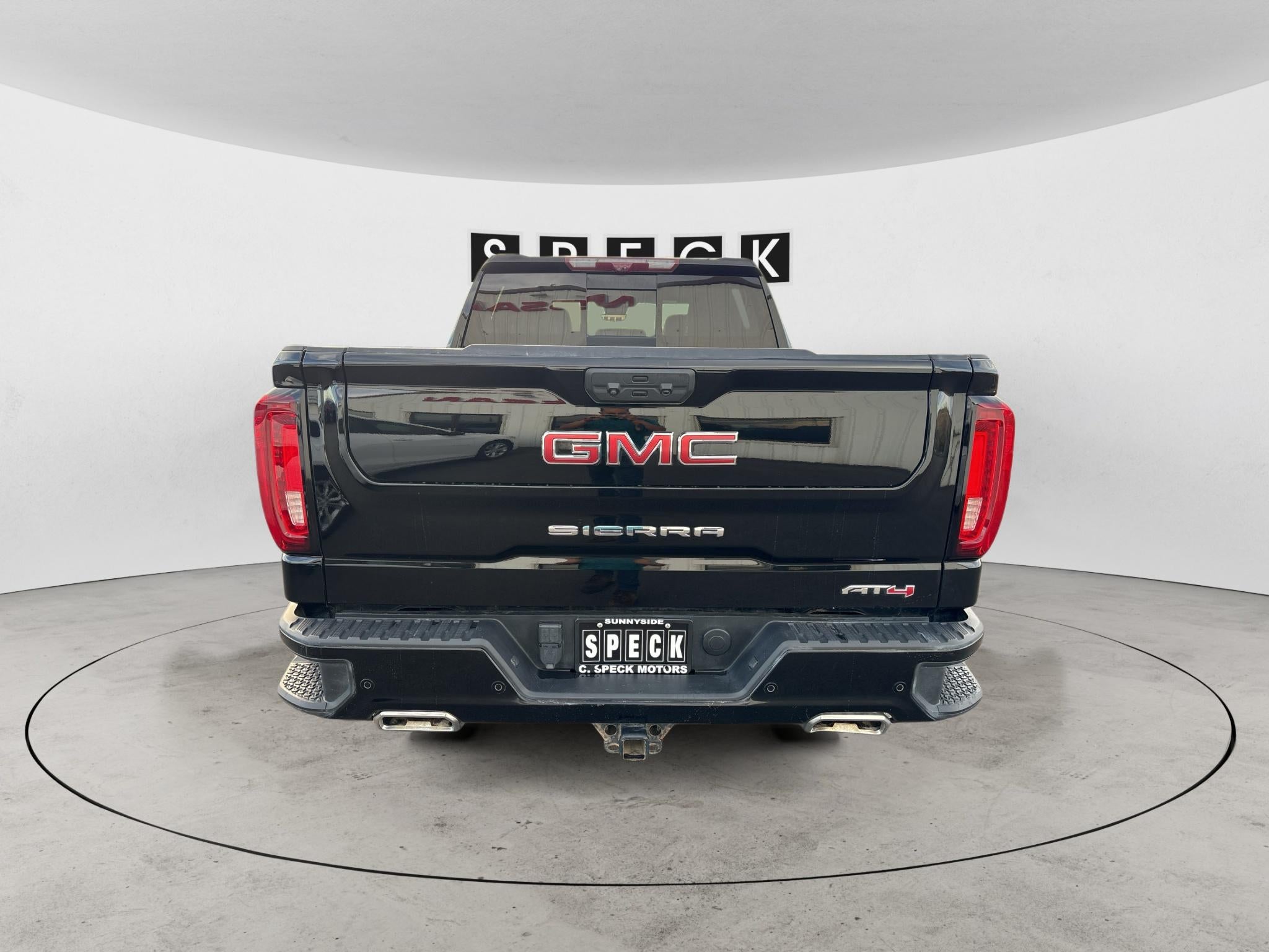 2023 GMC Sierra AT4