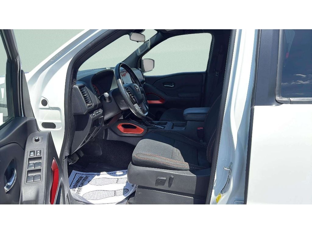 2022 Nissan Frontier Crew Cab PRO-4X 4x4