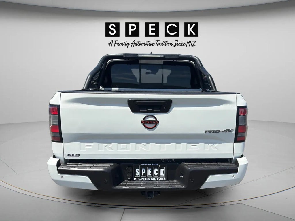 2022 Nissan Frontier Crew Cab PRO-4X 4x4
