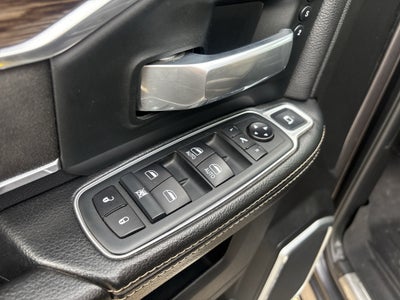 2020 RAM 2500 Laramie Crew Cab 4x4 6'4' Box
