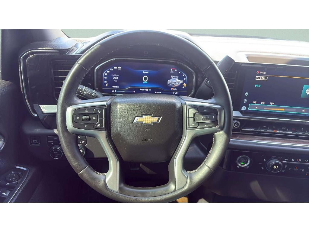 2023 Chevrolet Silverado 1500 4WD Crew Cab Standard Bed LT