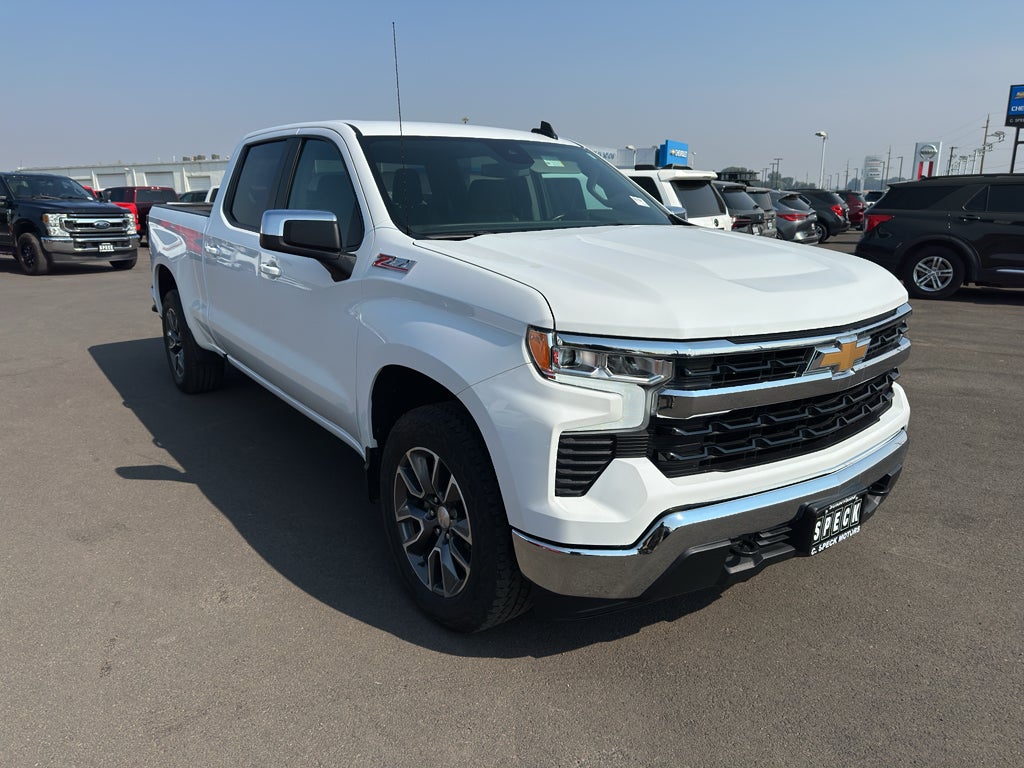 2023 Chevrolet Silverado 1500 4WD Crew Cab Standard Bed LT